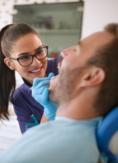 Patient receiving emergency dentistry