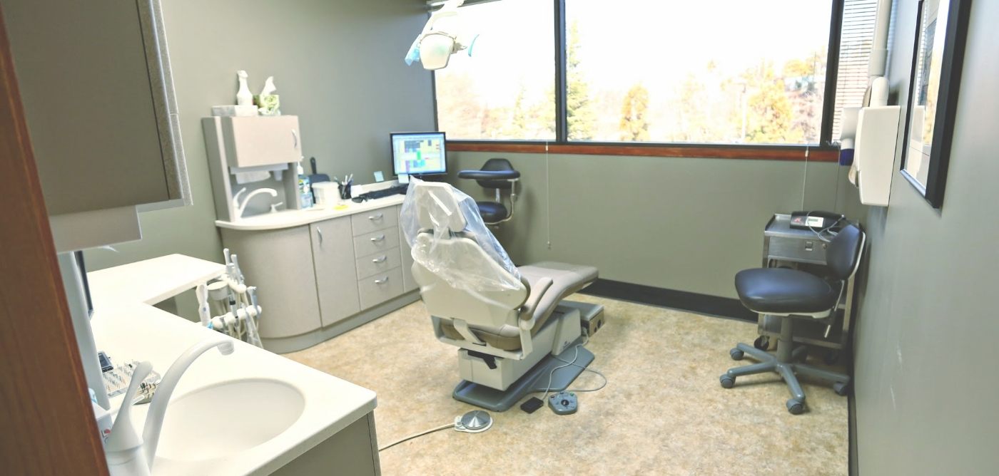 Treatment room where dental services in Raleighn North Carolina are provided